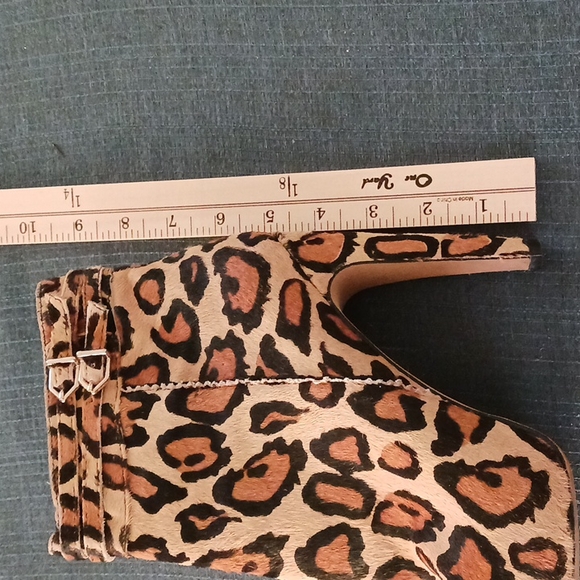 Sam Edelmon calf hair cheeta booties - Picture 3 of 7